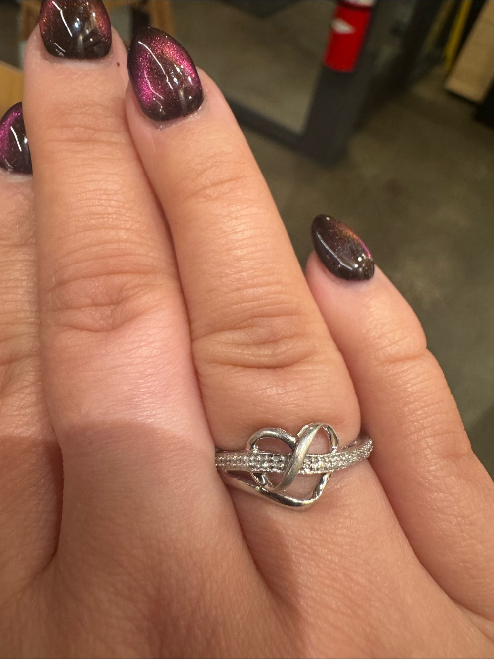 Diamond ring - Picture 2 of 4
